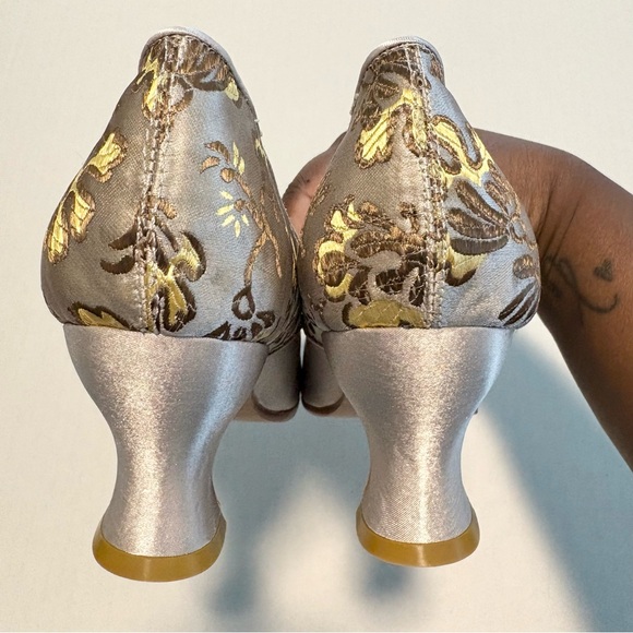 NEW American Duchess Seabury Heels Rare Newport Historical Society Size 7, 7.5 - Picture 8 of 11